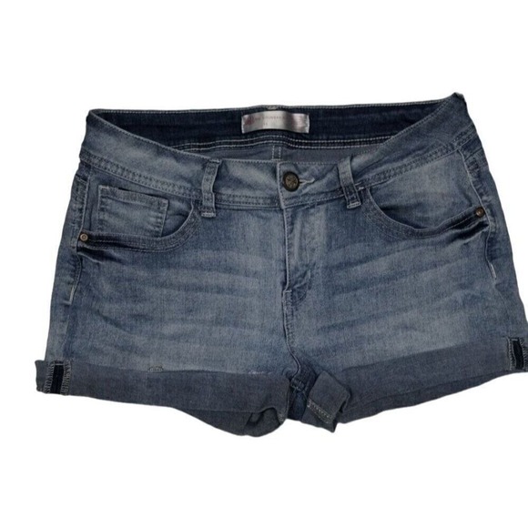 No Boundaries Juniots Denim Shorts Cuffed Pockets Casual‎ Blue Jean Shorts 11 - Picture 1 of 10